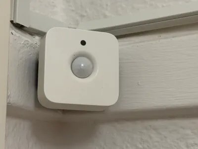Philips Hue Motion Sensor Corner Mount