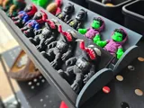 Модулна поставка за фигурки с артикулация