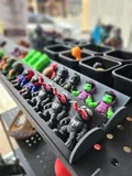 Модулна поставка за фигурки с артикулация