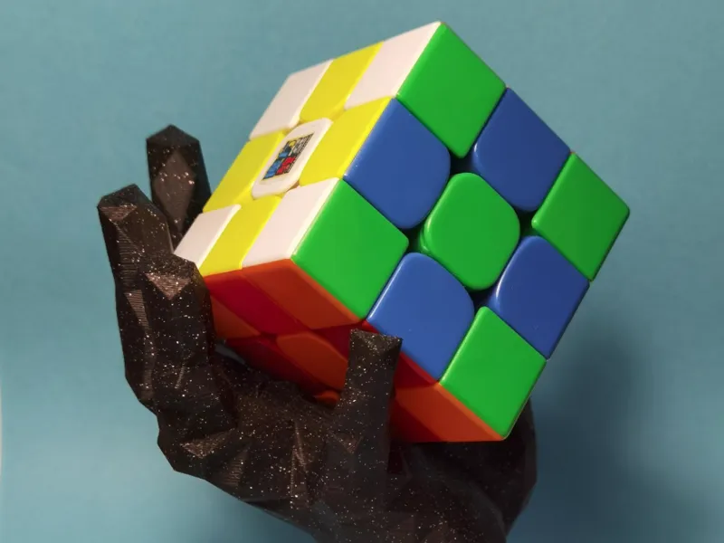 Low Poly Hand Rubiks Cube Holder