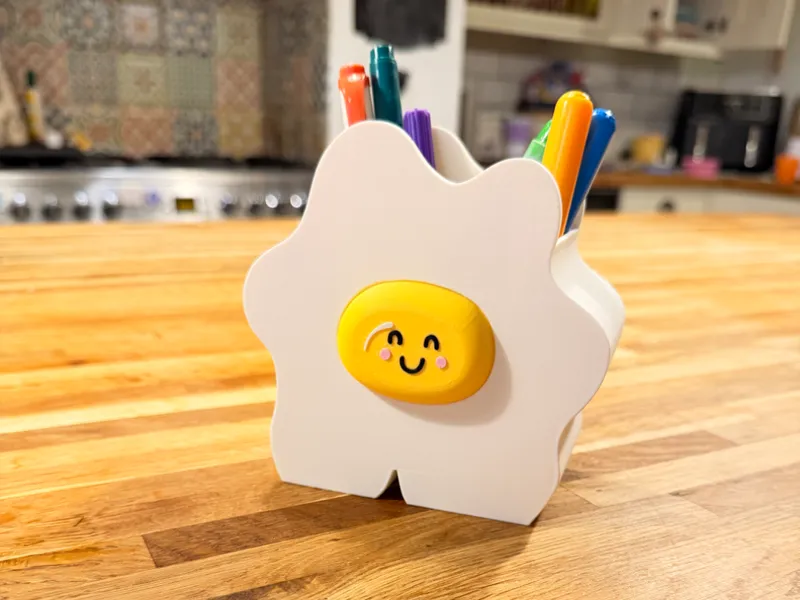 Fried Egg Pen Pot / Vase