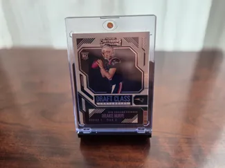 Modern Card Stand 
