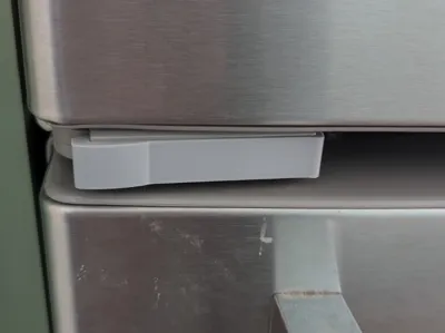 KItchenaid Fridge door hinge restrictor 