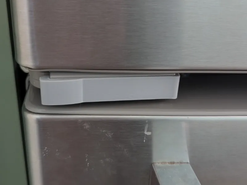 KItchenaid Fridge door hinge restrictor 