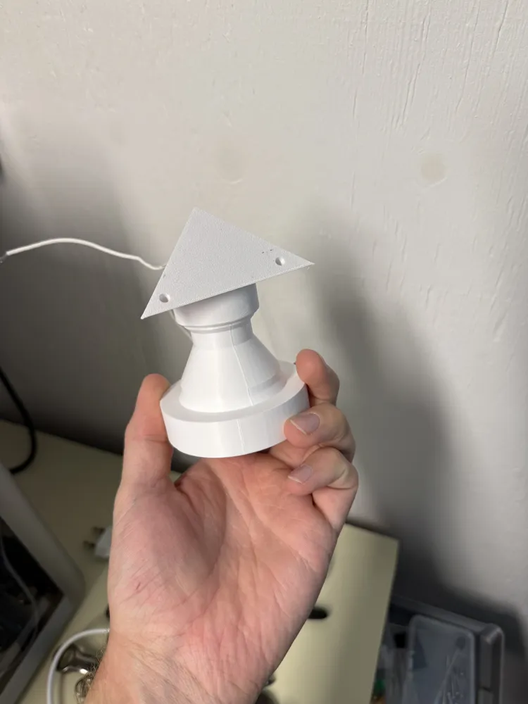 GU10 Corner Lamp Mount (2-Part, Screw Fit) by tomtechie MakerWorld ...