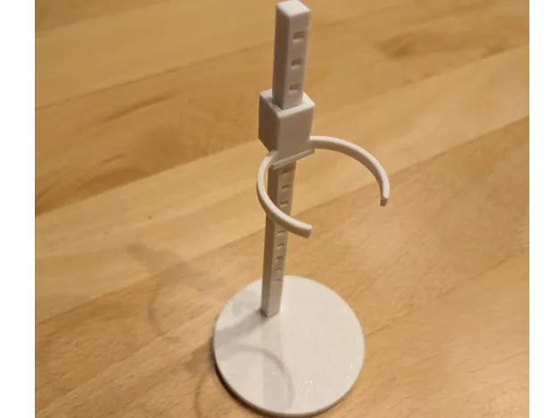 Doll stand