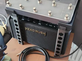 Side Table for Headrush Amp & Multi-FX