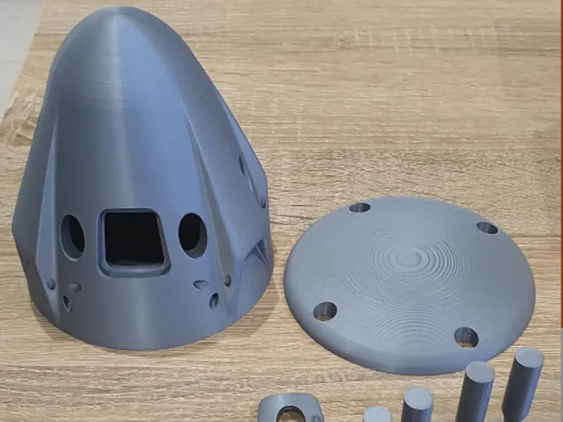 Space X Dragon Capsule Simple