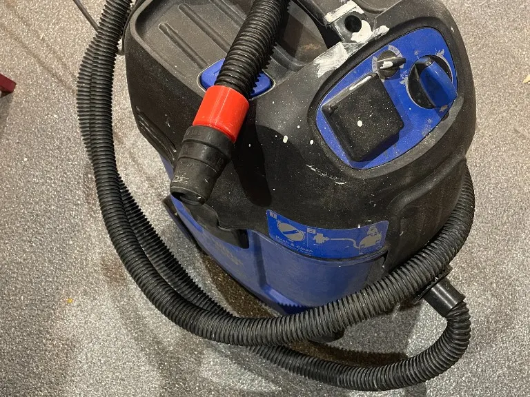 Nilfisk Alto Hose -> D27 Rubber Sleeve Adapter
