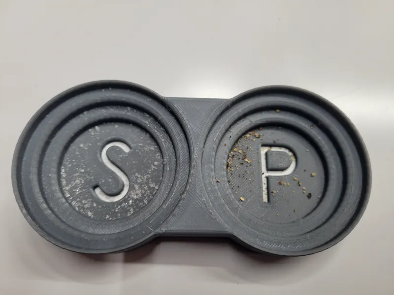 Salt & Pepper Holder