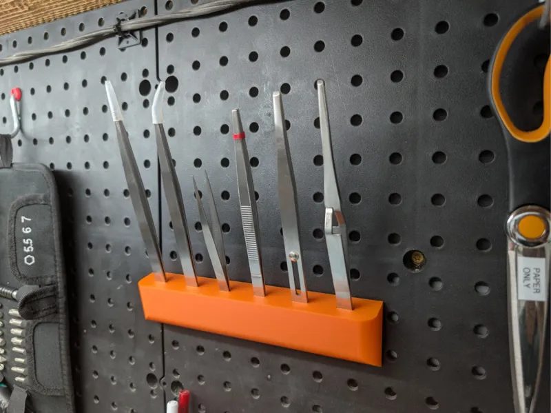 Tweezer Wall Mount (Multiboard, Pegboard)