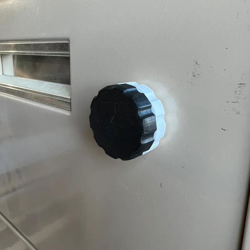 Magnetic Rugged Apple Air Tag Case v2
