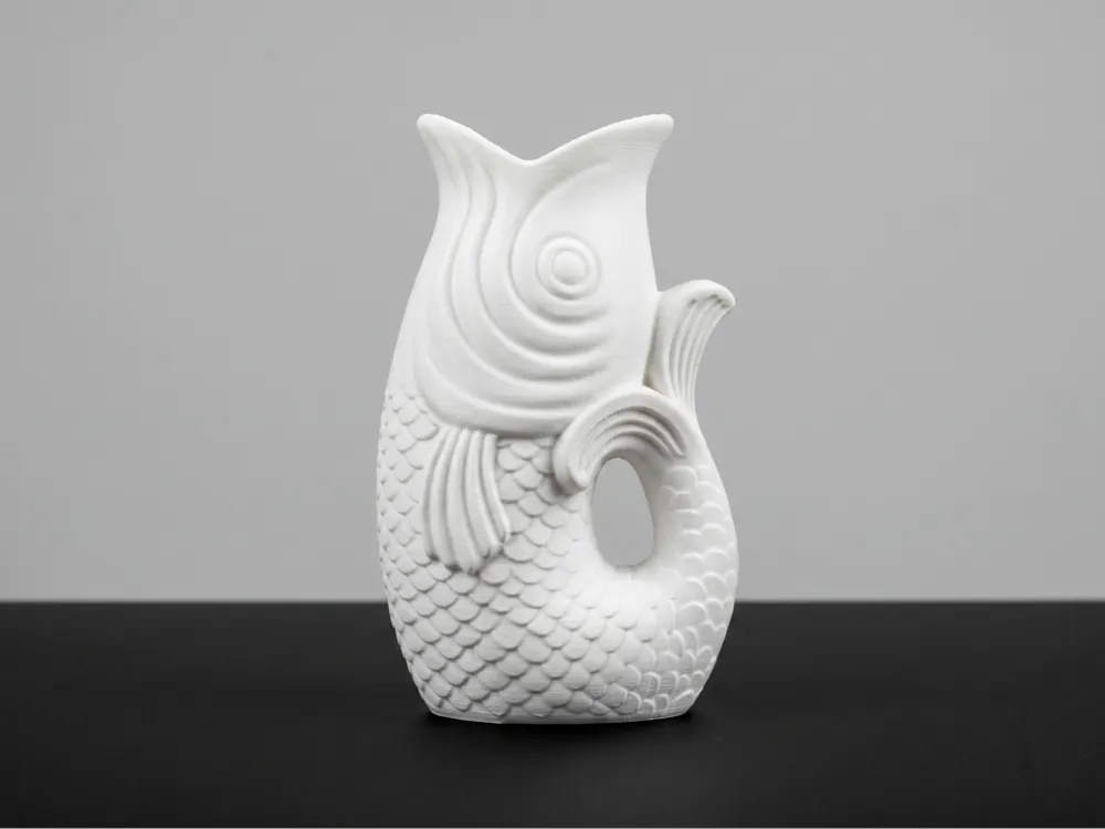 Jarrón decorativo: Fish Shaped Sculptural Vase. Referencia del modelo original.