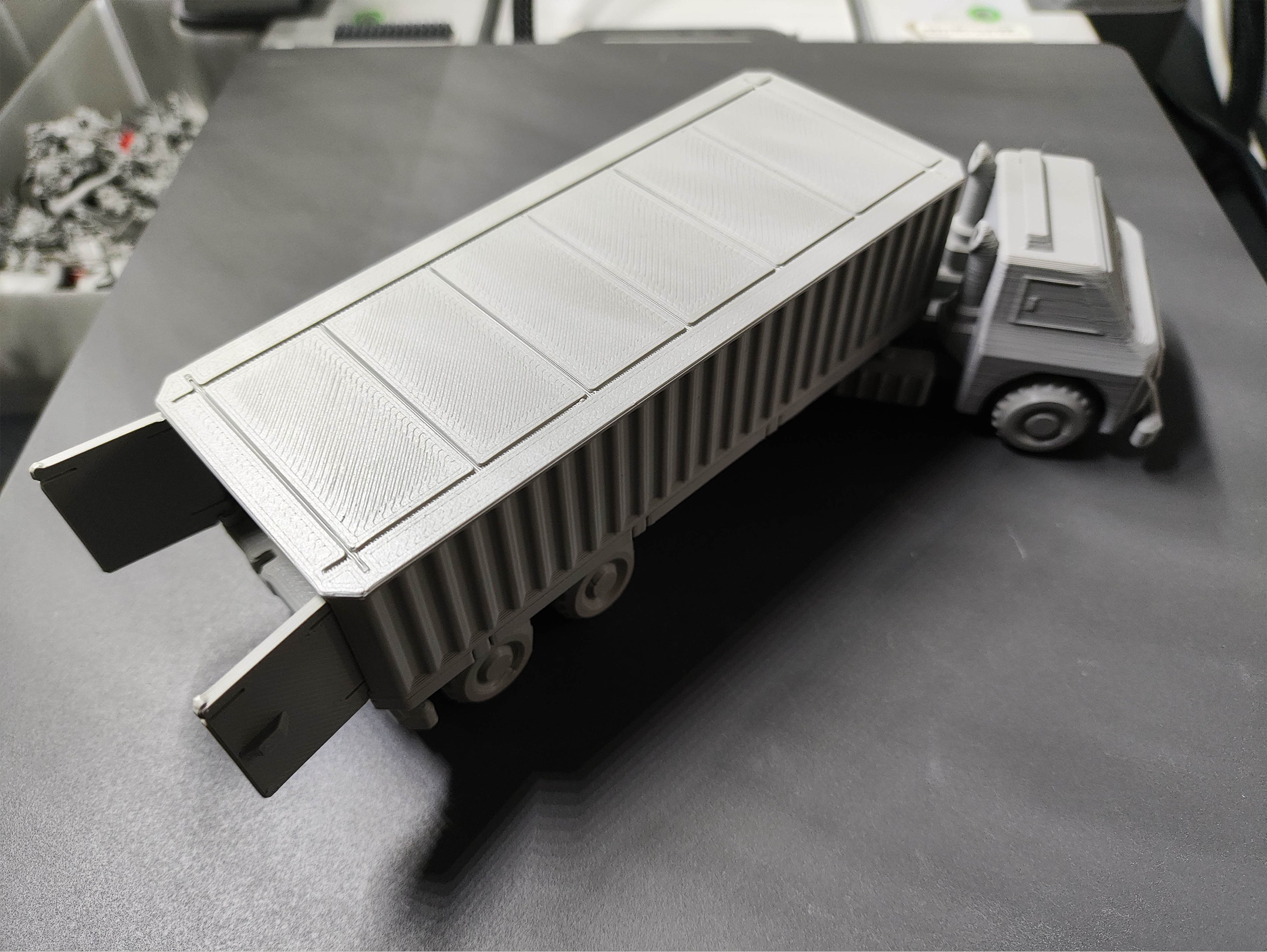 Miniatura 4 do modelo 3D 半挂卡车2.1  (新增集装箱、无支撑，无需五金件）