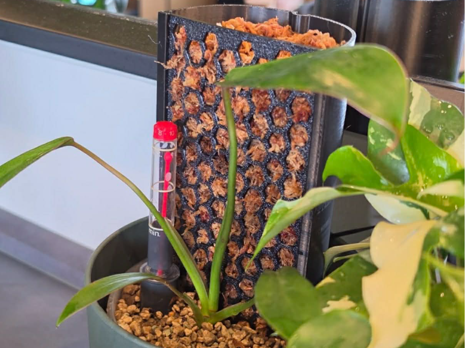 Stackable hydroponic tower (v1)