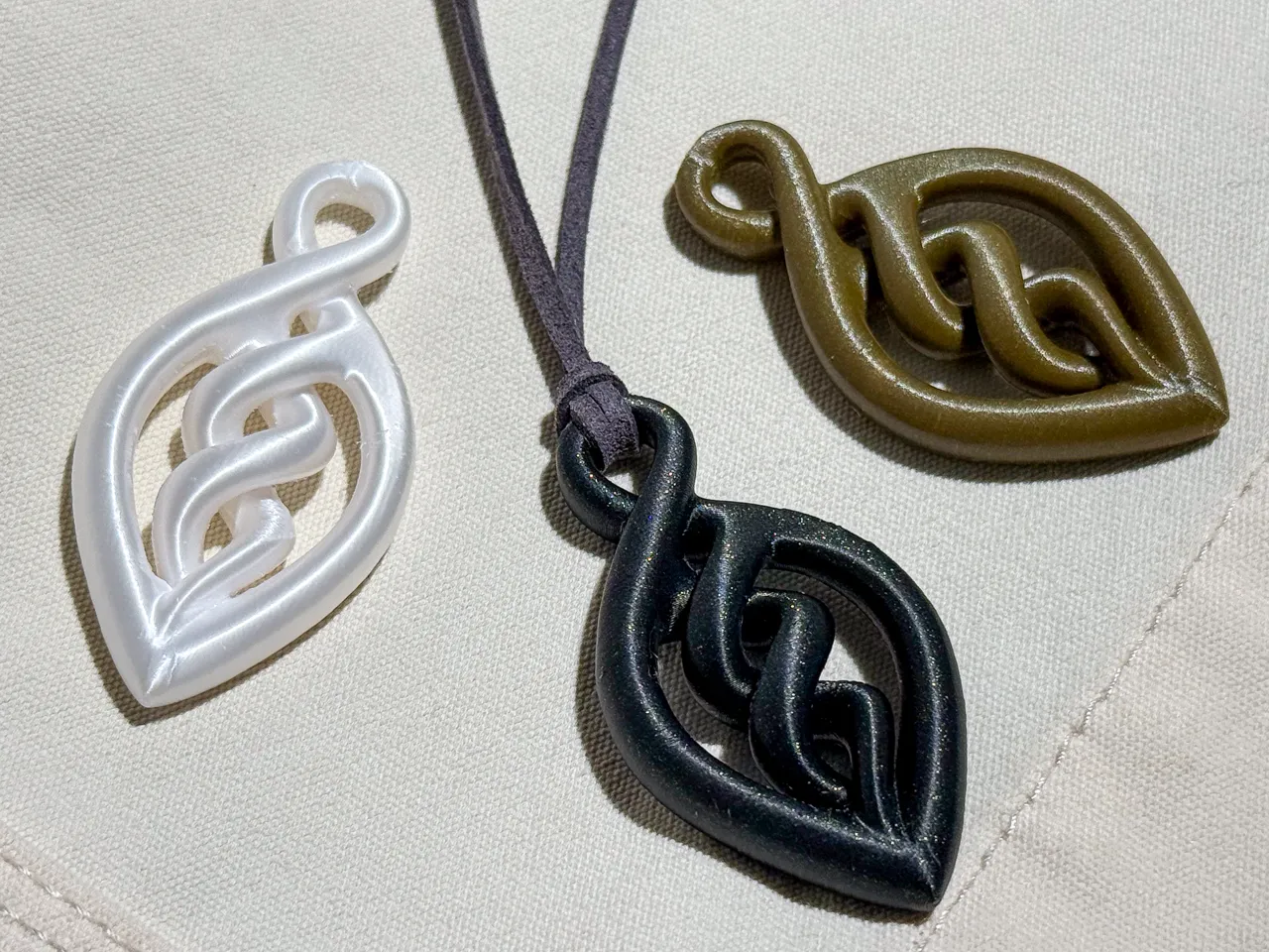 Lifeweave – Pendant, Earrings & Keychain view 4