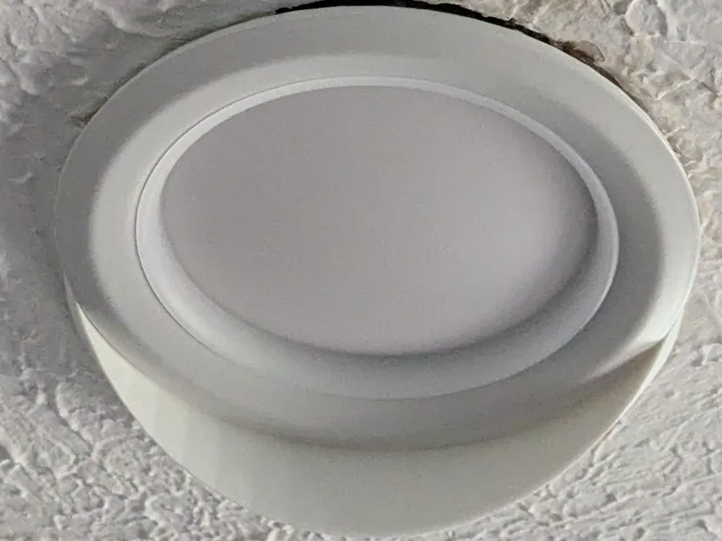 Hue 4in downlight visor for TV