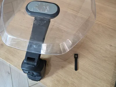 Yepp child seat windscreen locking pin