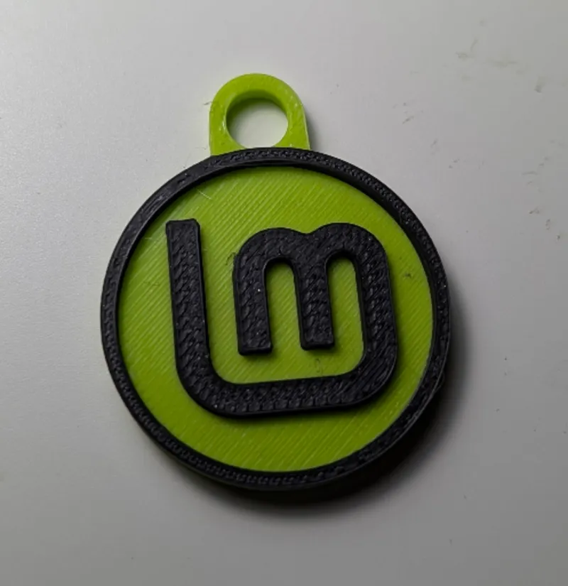 Linux Mint Logo Keychain