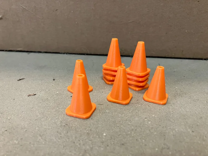 1/24 Scale Traffic Cones