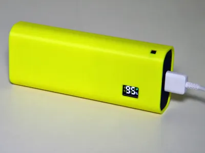 DIY Powerbank 21700 with LED screen