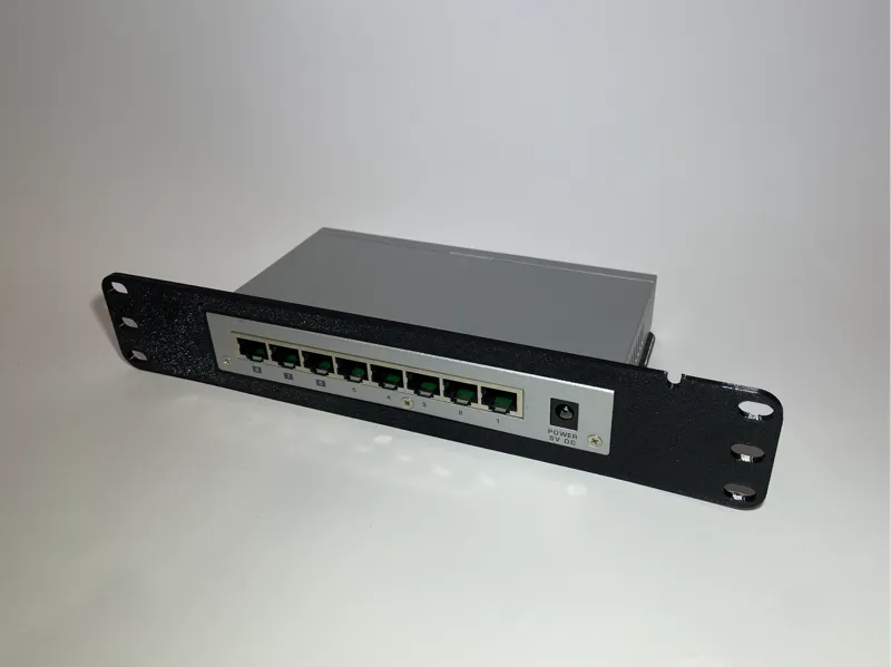 10" Rack Mount Switch Zyxel ES-108A