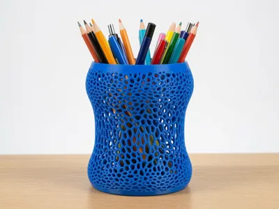 Voronoi Pencil Holder