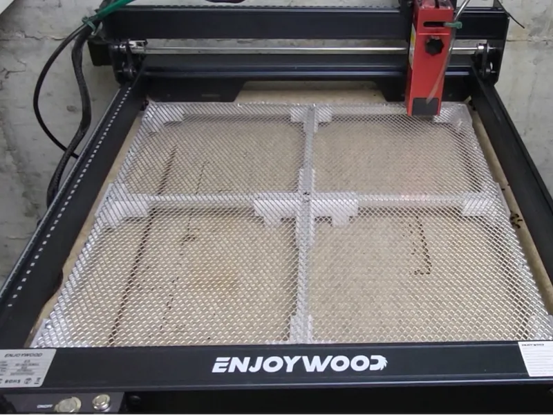 Laser cutting grid supports
