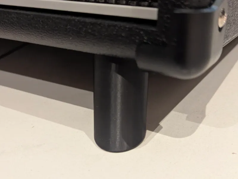 Boss Katana Gen 3 - 15 degree tilt feet