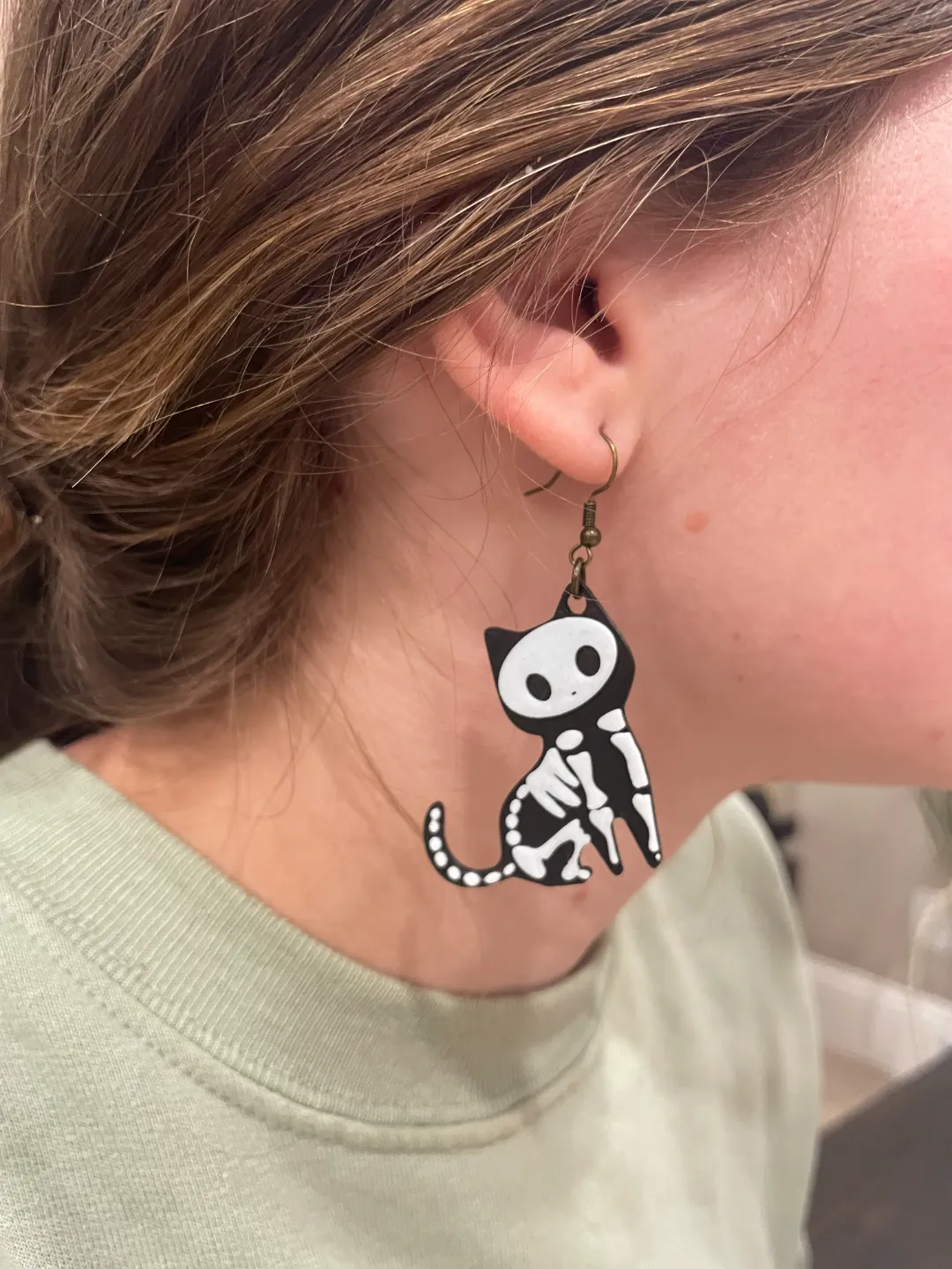 6g Spooky Skeleton Cat Earring Halloween view 2
