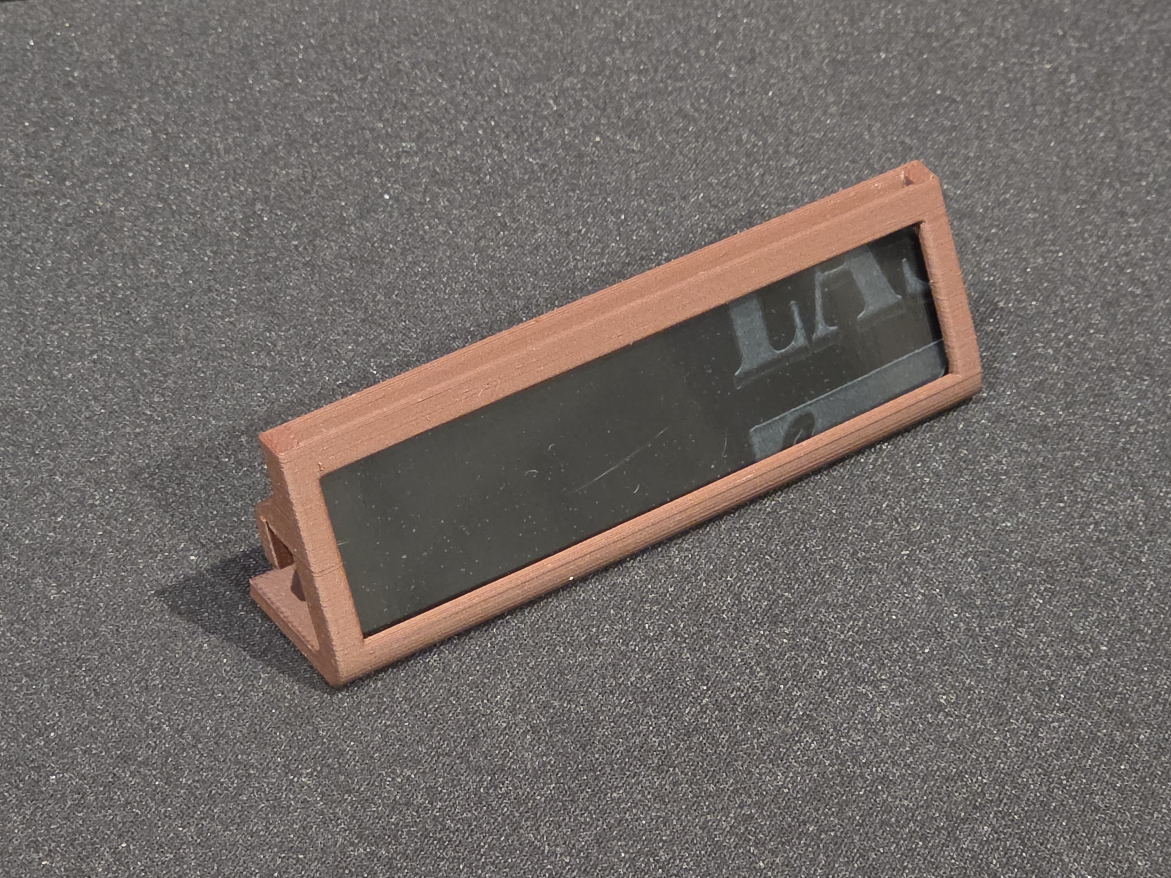 1.5x 4 inch Plaque Holder_0