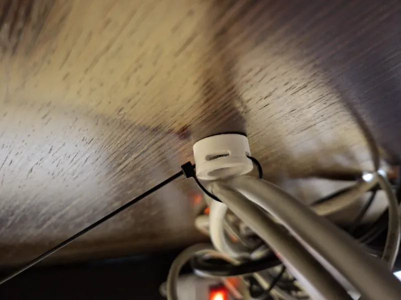 Cable holder
