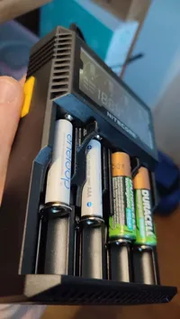 Rehausseur de piles AA/AAA pour chargeur Nitecore D4 — photo 1