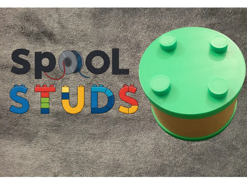 SpoolStuds: Build with your cardboard spools!