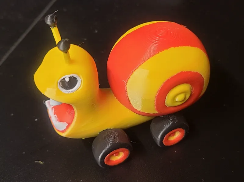 Roaring Snail on Wheels