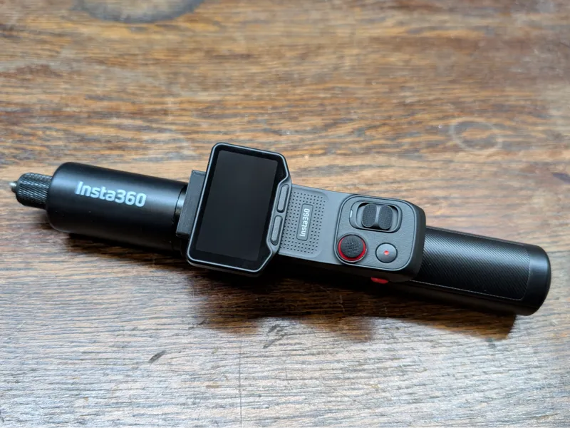 Insta360 Luna Ultra Remote clip for Selfie Stick