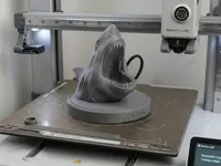 Escultura tiburón