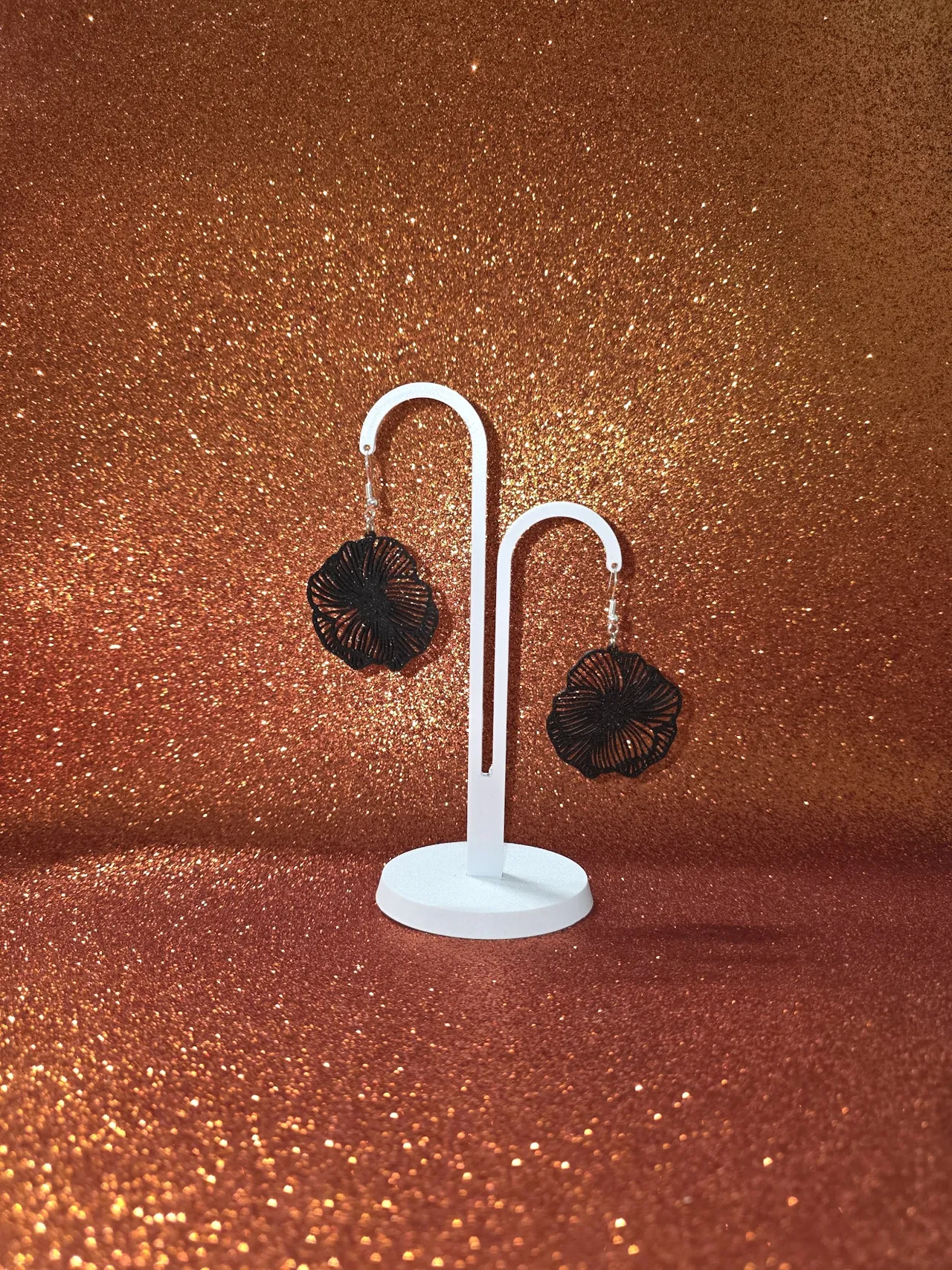Radiant poppy earrings view 3