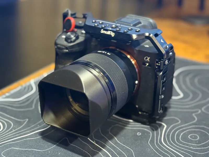 Rectangular Lens hood for Sony 50MM f1.8 FE Lens 