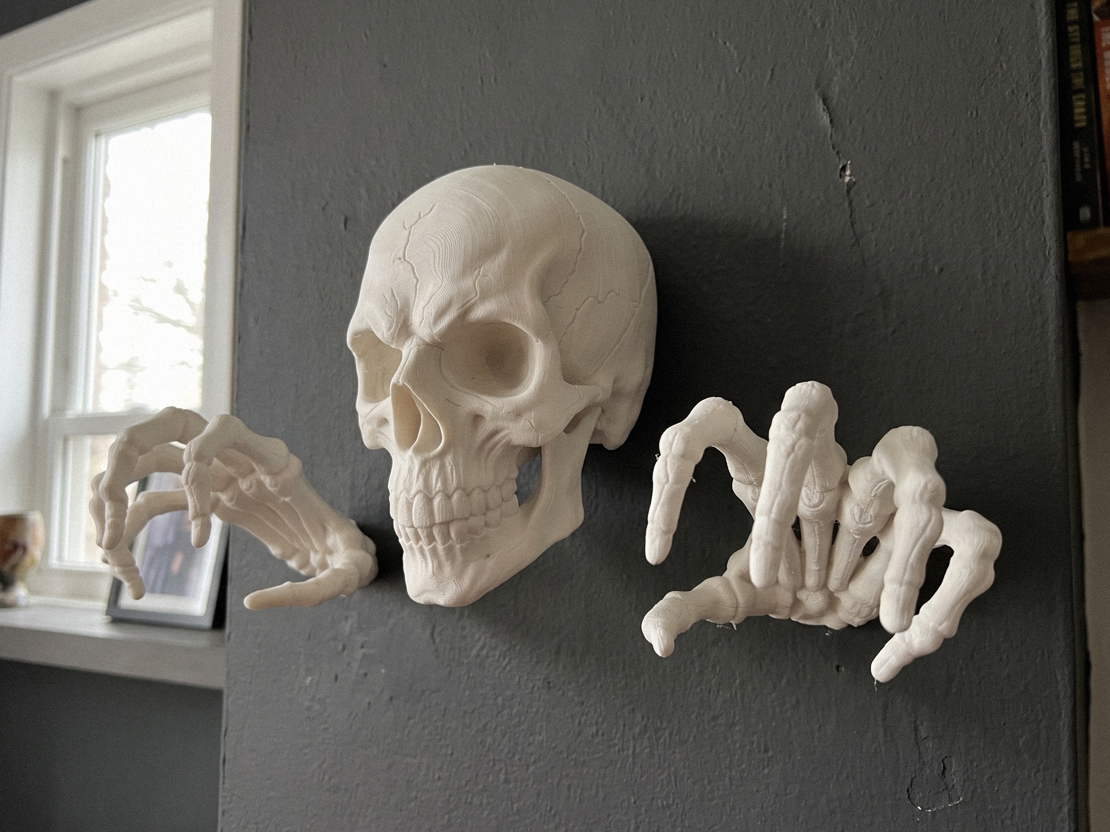 Skull & Skeleton Hands Halloween Wall Decor - 1