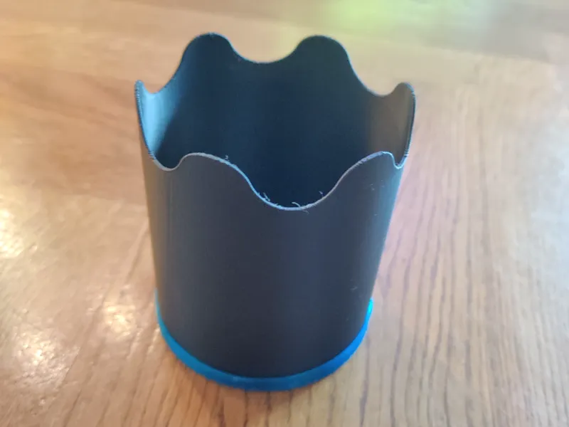 Flying cylinder/Frisbee