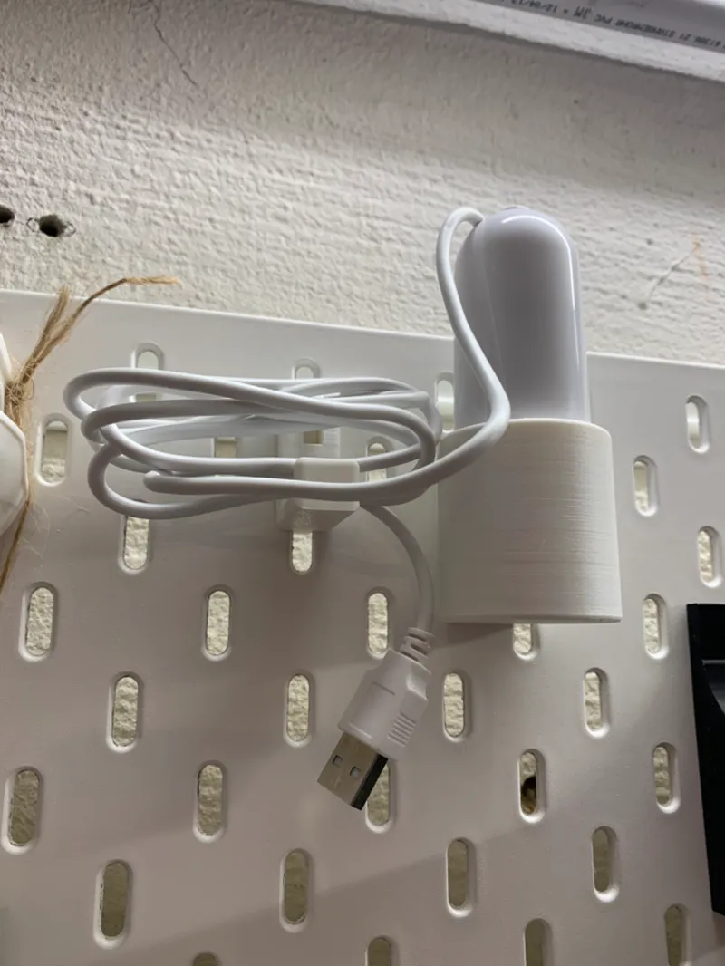 Pump holder for Skadis