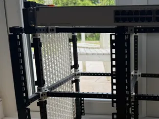 Dual central rackmount post for Homeracker