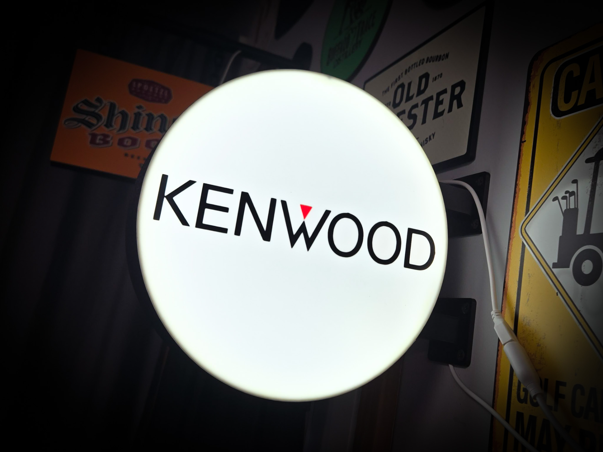 KENWOOD ~ 2-Sided Round Lightbox