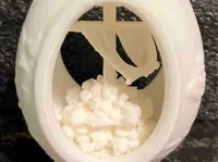 Nouvel œuf de Pâques avec croix — photo 1