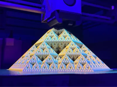 Snowflake Fractal Pyramid - Level 5 (Vase Mode)