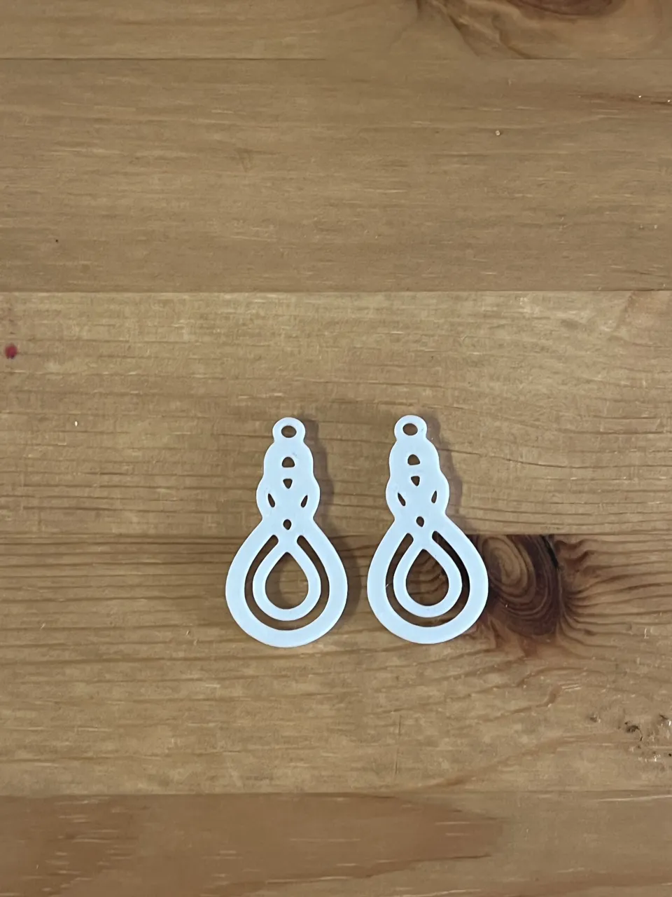earrings view 2