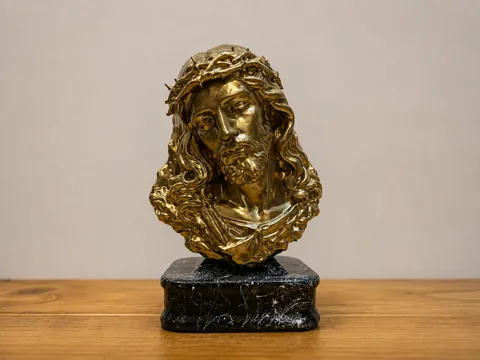 Figura decorativa: Busto con peana de Cristo — referencia de MakerWorld