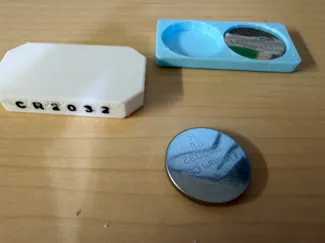 Small Pocket CR2032 Battery Case