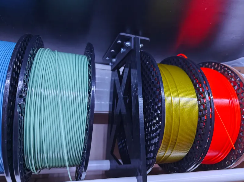 Spool rack for Ikea Räcka (top mounted)